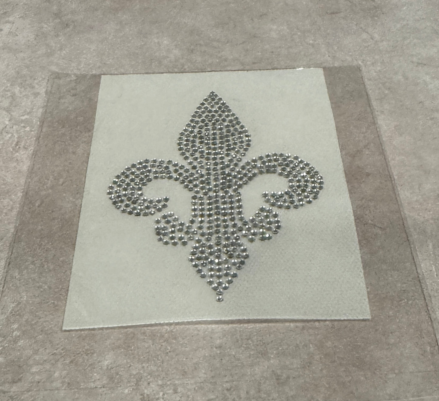 Small Fleur De Lis Rhinestone Appliqué